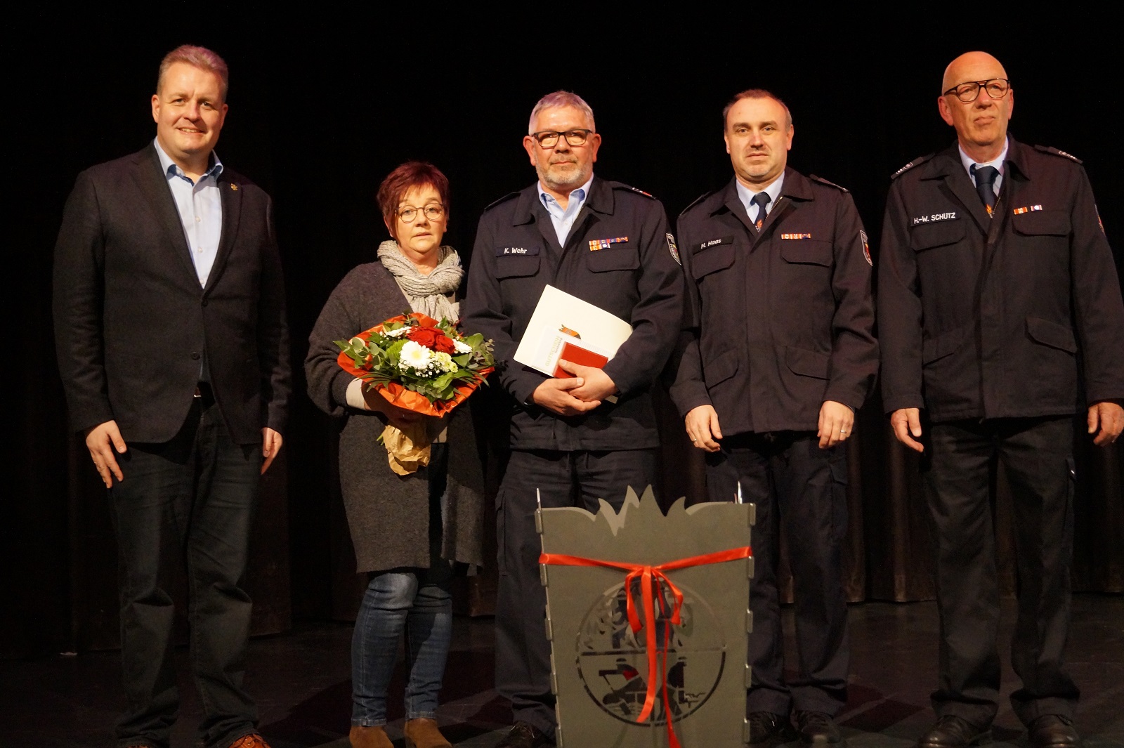 Feuerwehr Rennerod ehrt langjhrigen stellvertretenden Wehrleiter