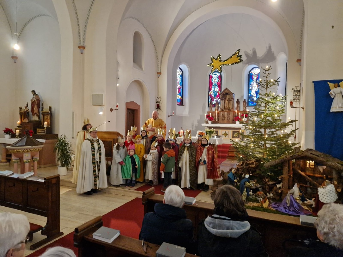 Katzwinkeler Sternsinger sammeln 2.600 Euro fr unsere Erde in Amazonien