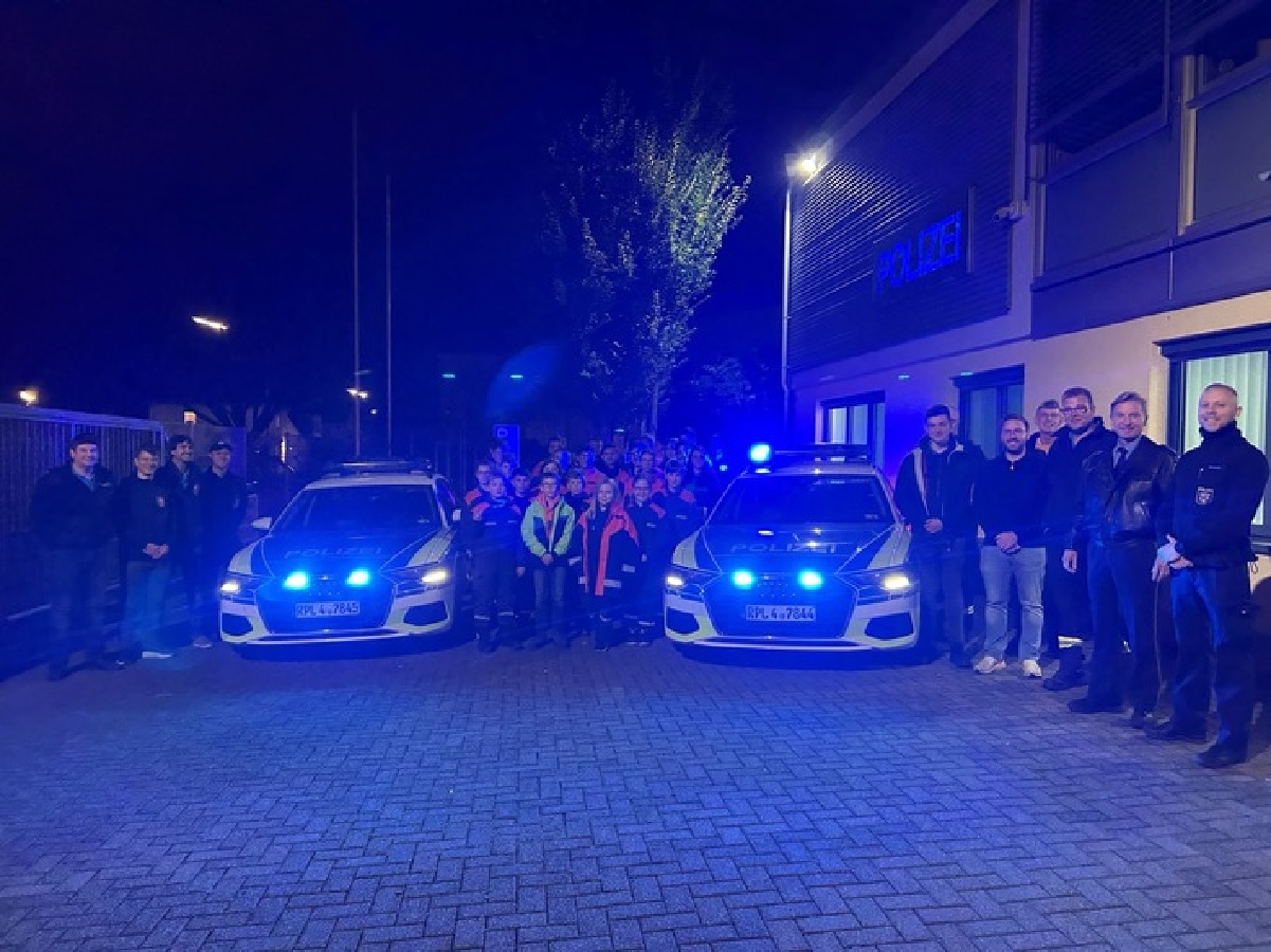 Spannendes Kennenlernen. (Fotoquelle: Polizeidirektion Montabaur)