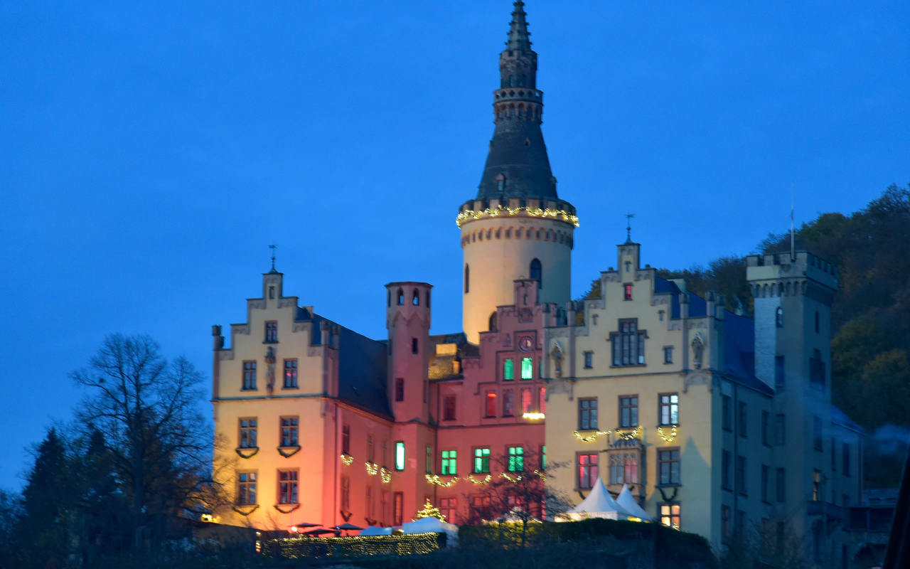"Romantische Weihnacht" auf Schloss Arenfels zieht Besucher an