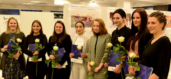 Luisa Pfeifer (3. von rechts) berzeugte besonders mit ihrer Arbeit. (Foto: Universitt Siegen) 
