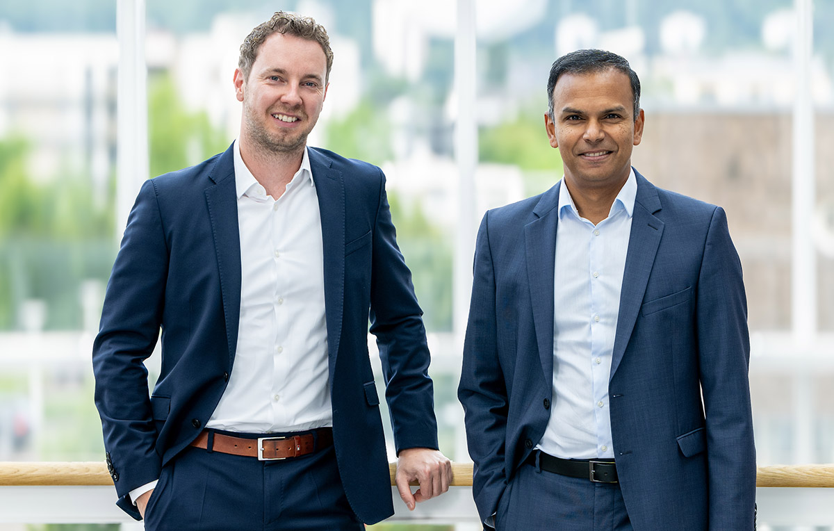 Vorstand: Mithun Basu (links) und Christoph Hesse f�hren das Unternehmen im 140. Jahr des Bestehens mit klarem Kurs in die Zukunft. Foto: Dominik Ketz/evm