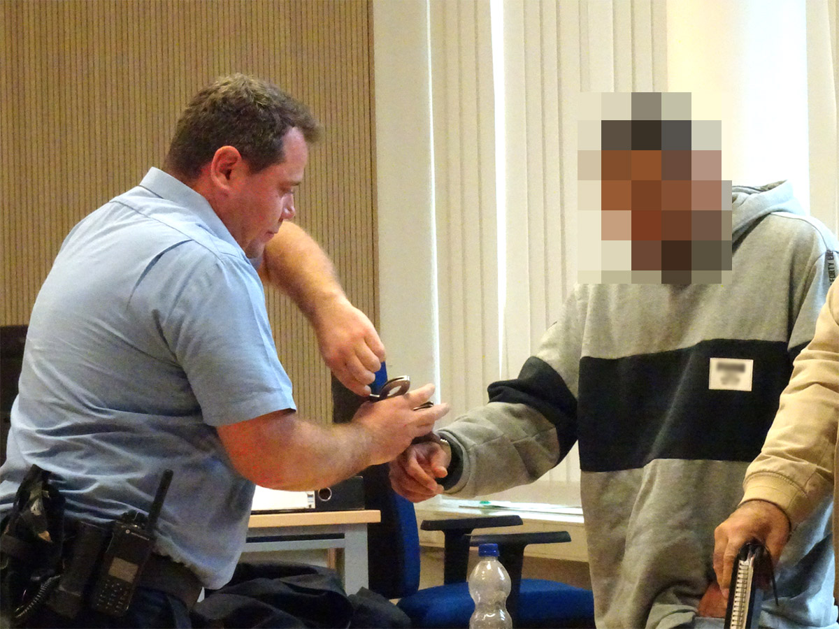 Psychisch kranker Mann bedrohte Passanten und Kinder mit Spielzeugpistole Landgericht Koblenz verhandelt