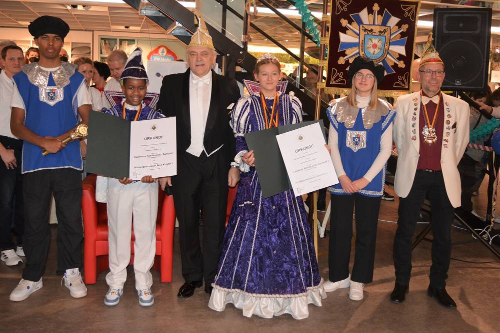 Jubel, Trubel, Heiterkeit bei der Proklamation des Kinder-Prinzenpaares in Wirges