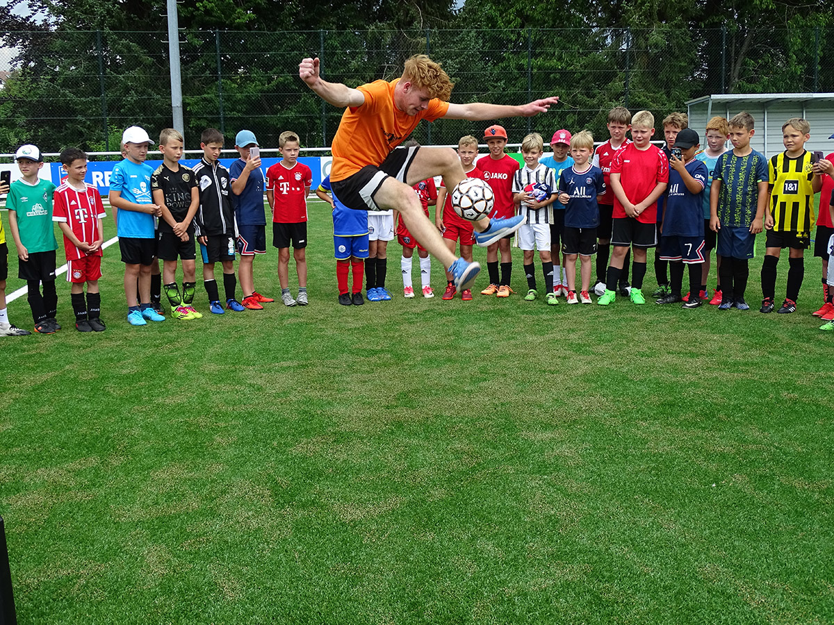 Ferien-Camp im Fuballkreis Westerwald/Sieg begeisterte 50 Kids im Alter von 8 bis 12 Jahren