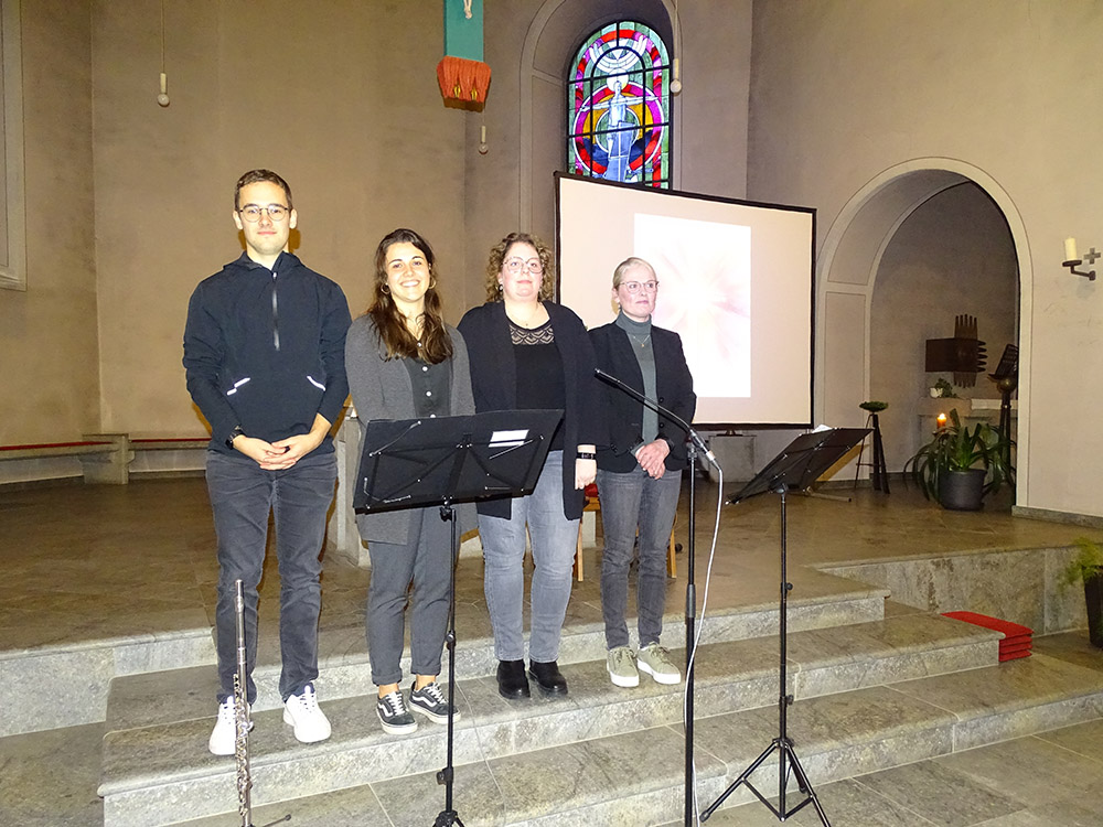 Musikalischer Kreuzweg in Hellenhahn-Schellenberg: Ein bewegendes Erlebnis zur Karwoche