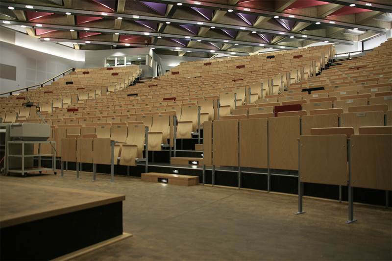 Noch knnen Studieninteressierte nicht persnlich begrt werden auf dem Campus - aber virtuell bietet die Uni Siegen einen mglichst umfangreichen Einblick. (Foto: Archiv/Uni Siegen) 