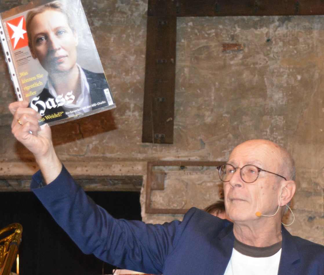 Stefan Reusch beim Jahresrckblick. (Alle Fotos: Wolfgang Rabsch)