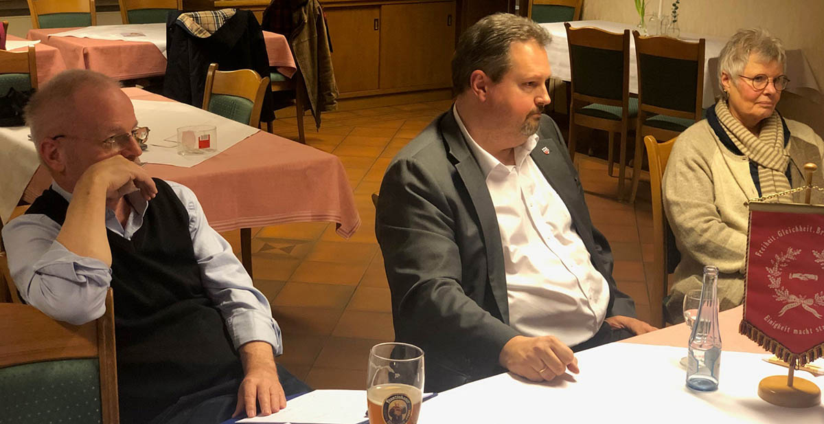 Brgermeister Michael Christ steht Rede und Antwort