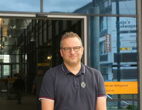 Wissens Stadtbrgermeister Berno Neuhoff will jetzt Antworten vom Land, damit es weiter geht in der Innenstadt. Im Regio-Bahnhof knnte die Verbandsgemeindeverwaltung ein Service-Center einrichten. (Foto: as)