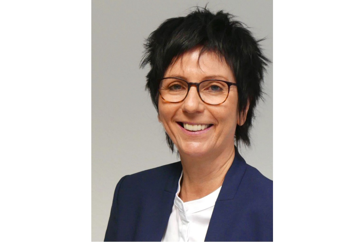Michaela Binnen ist Leiterin des Zentralbereichs Pflege bei der Marienhaus-Gruppe. (Foto: Marienhaus-Gruppe)