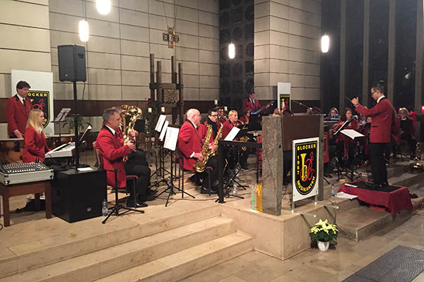 Blocker Musikanten musizieren in der Kirche in Block