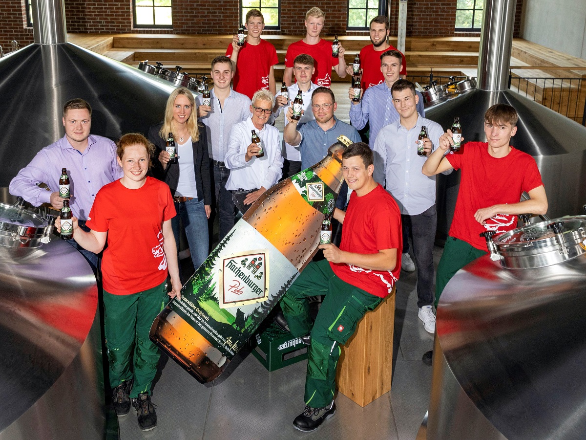 Elf Auszubildende starten ihre berufliche Karriere in der Westerwald-Brauerei (Fotoquelle: Westerwald-Brauerei)