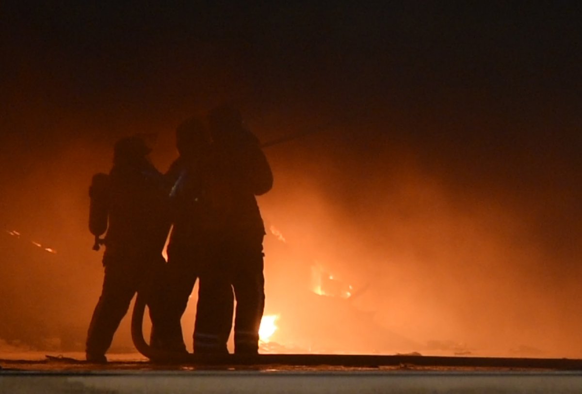Nächtlicher Brand in Waldgebiet bei Neustadt (Wied)