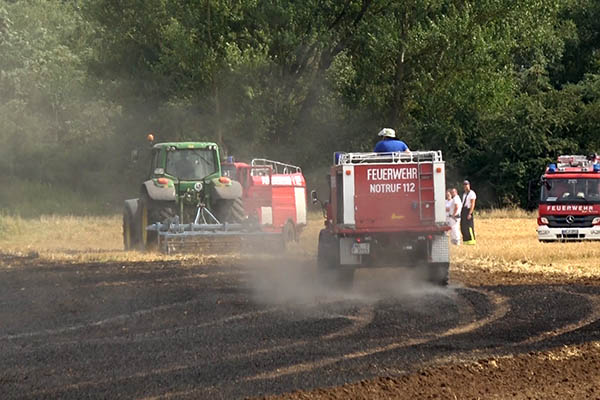 Flchenbrand im Langendorfer Feld in Neuwied