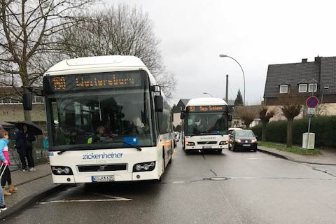 Hufig haben die Busfahrer vor der Medardus-Grundschule keine Mglichkeit, ordnungsgem zu halten. Foto: Stadt Bendorf