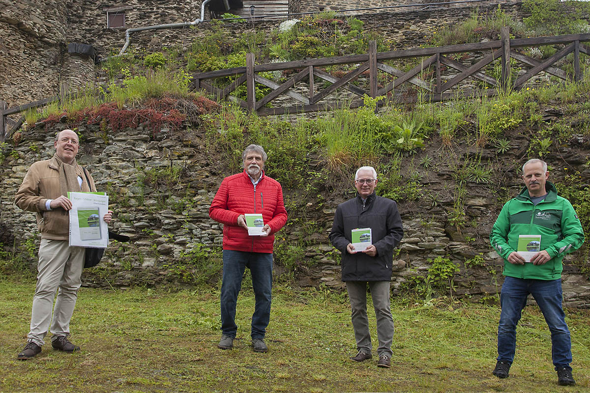 Von links: Dr. Jens Friedhoff, Wolfgang Kunz, Volker Mendel und Michael Fhrer. Foto: Wolfgang Tischler