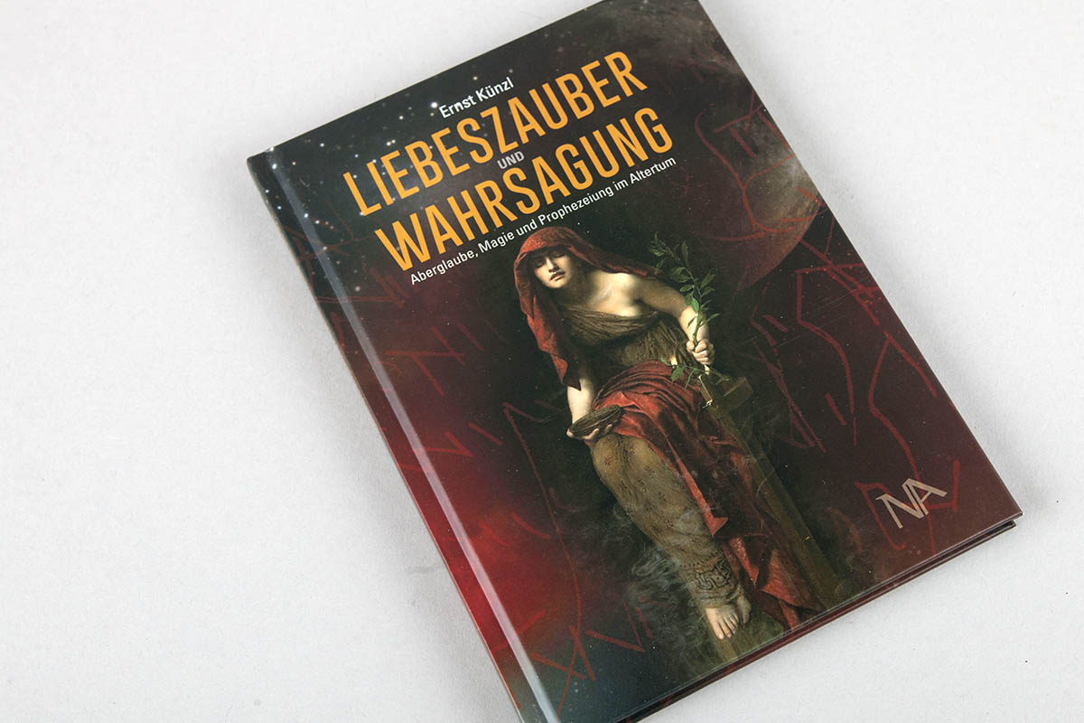 Buchtipp: Liebeszauber und Wahrsagung von Ernst Knzl