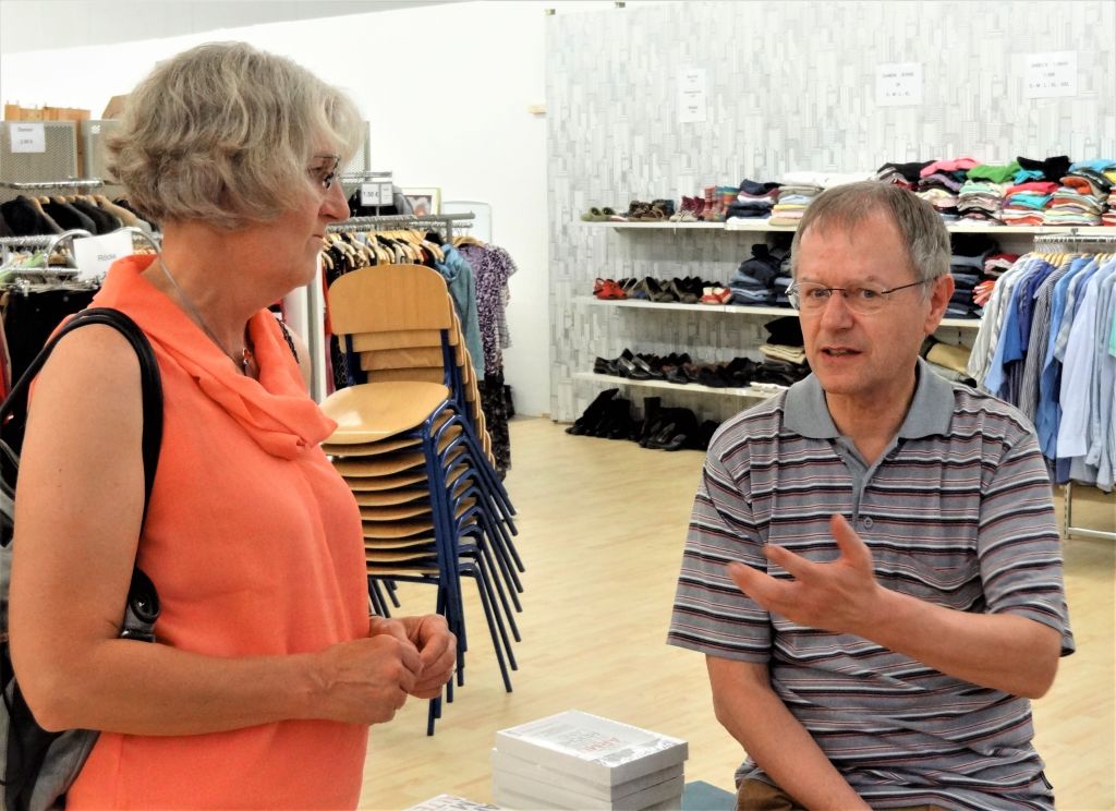 Prof. Dr. Christoph Butterwegge mit MdB Gabi Weber im Gesprch bei einer Veranstaltungen des Forums Soziale Gerechtigkeit in Montabaur. Fotos: privat
	
