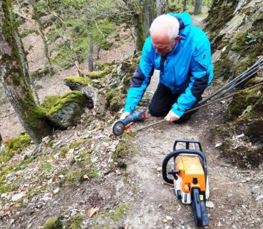 Frühjahrsputz und Wegearbeiten in der Caaner Schweiz. Fotos: privat