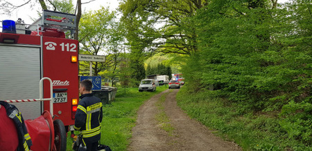 Die Freiwillige Feuerwehr Oberlahr meldet einen Einsatz am Samstagnachmittag, 28. April. Demnach kam es auf einem privaten Campingplatz zwischen Peterslahr und Neustadt an der Wied zu einem Arbeitsunfall. (Foto: Feuerwehr Oberlahr) 