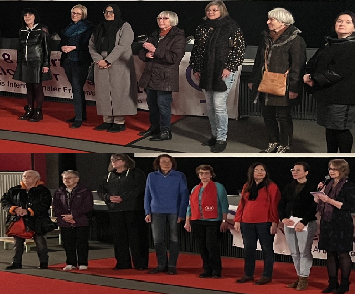 Die zahlreichen Organisatorinnen des diesjhrigen Internationalen Frauentages in Neuwied. (Foto: Michael Mertes)