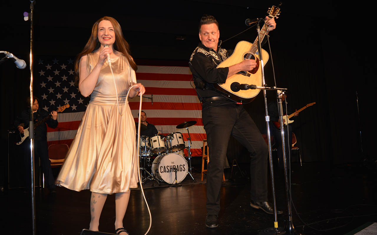 Johnny Cash  "The man in Black"  elektrisiert Fans in Montabaur