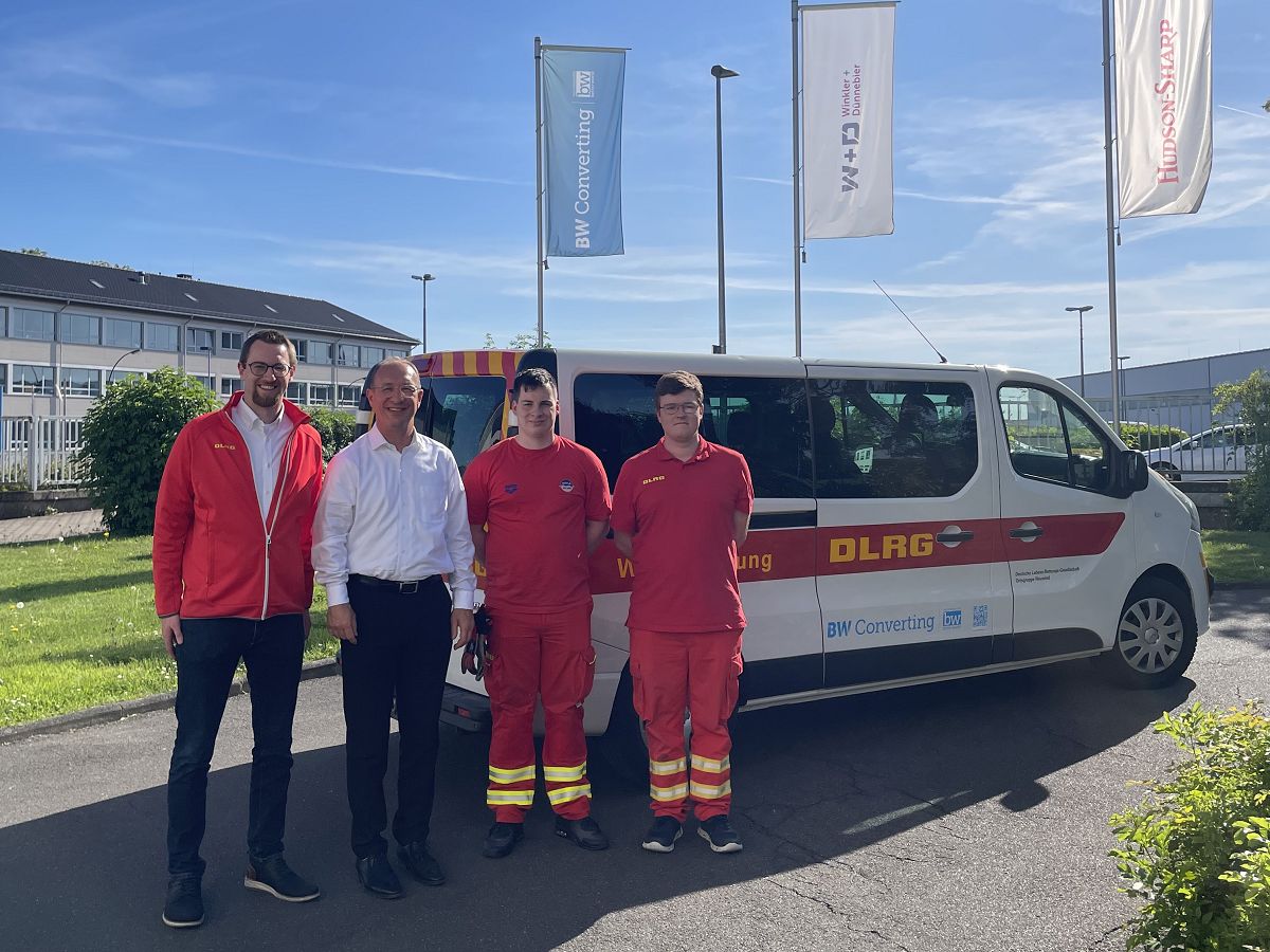 Neuwied: Neues Fahrzeug strkt Katastrophenschutz und Jugendarbeit der DLRG