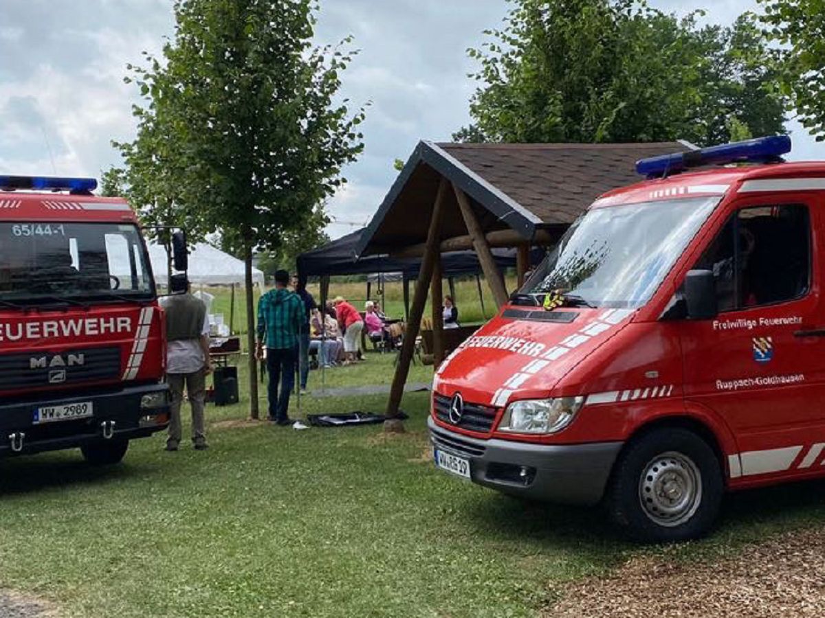 Sommerfest in Boden begeistert mit Musik, Traktoren und Zauberei