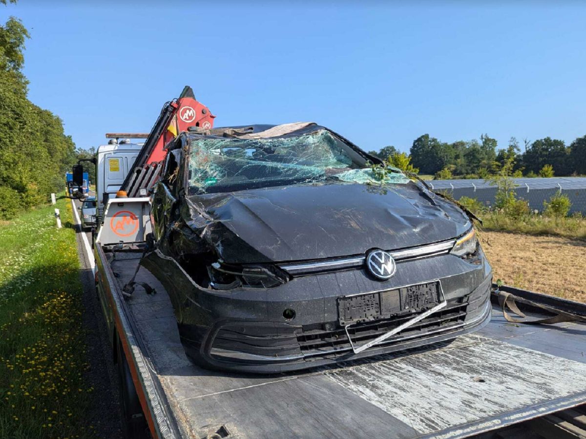 Aktualisiert: Schwerer Verkehrsunfall auf der L 288 - 24-Jhrige rammt Pressmllwagen