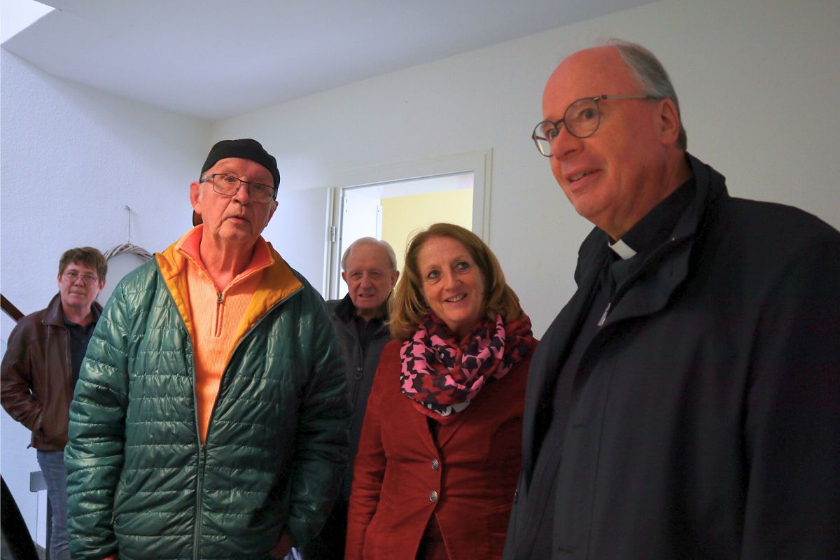 Bischof Ackermann, Elisabeth Adrian und Kurt Reuschenbach (v.r.) (Foto: Julia Frder / Bistum Trier)