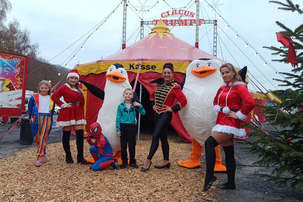 Weihnachtszirkus in Mudersbach verspricht Spa� f�r die ganze Familie