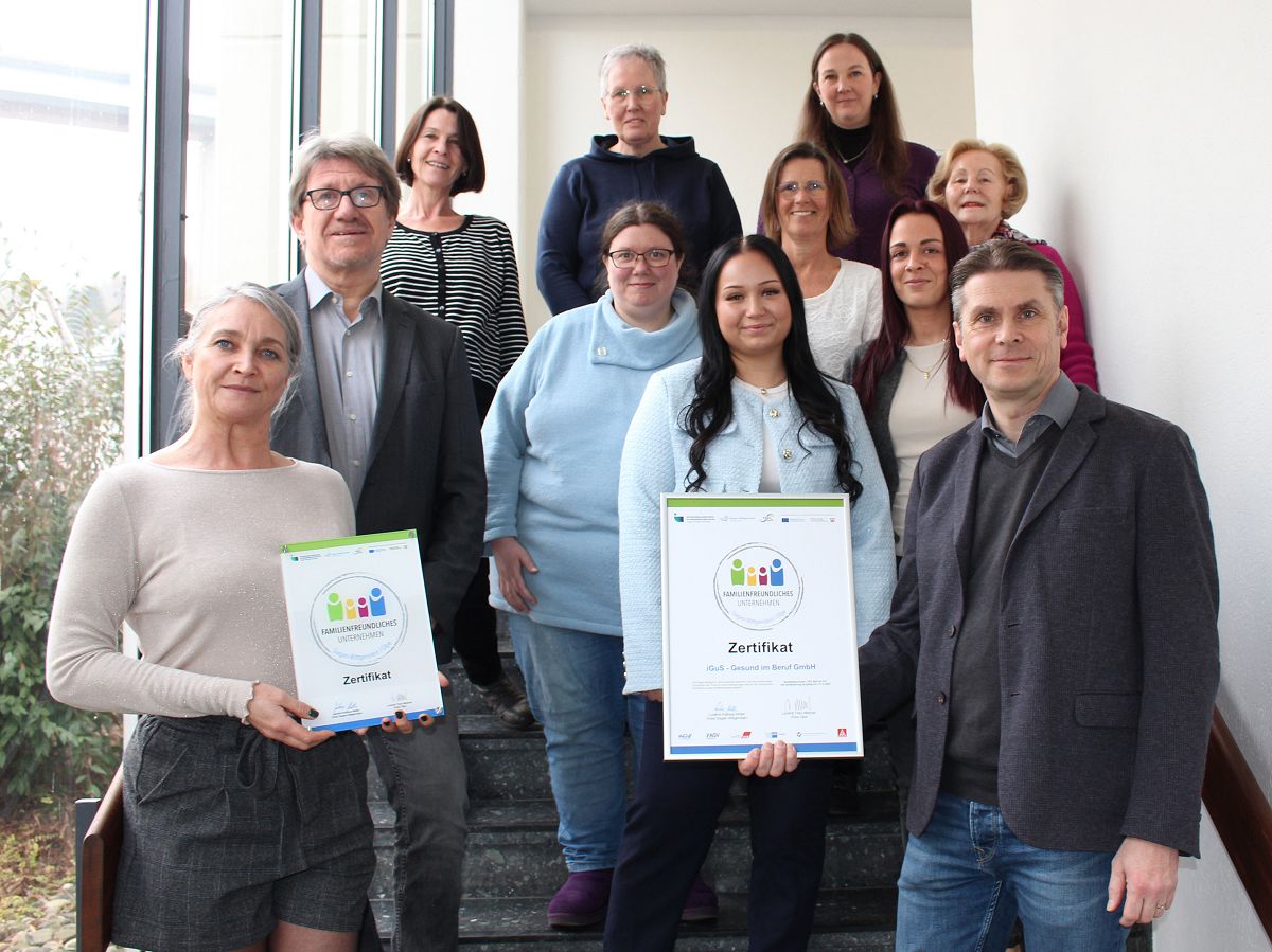 Familienfreundliches Unternehmen: Das integrierte Gesundheits- und Sozialmanagement (iGuS) der Diakonie in S�dwestfalen wurde zertifiziert. (Fotoquelle: Blazenka Sokolova / Diakonie in S�dwestfalen gGmbH)