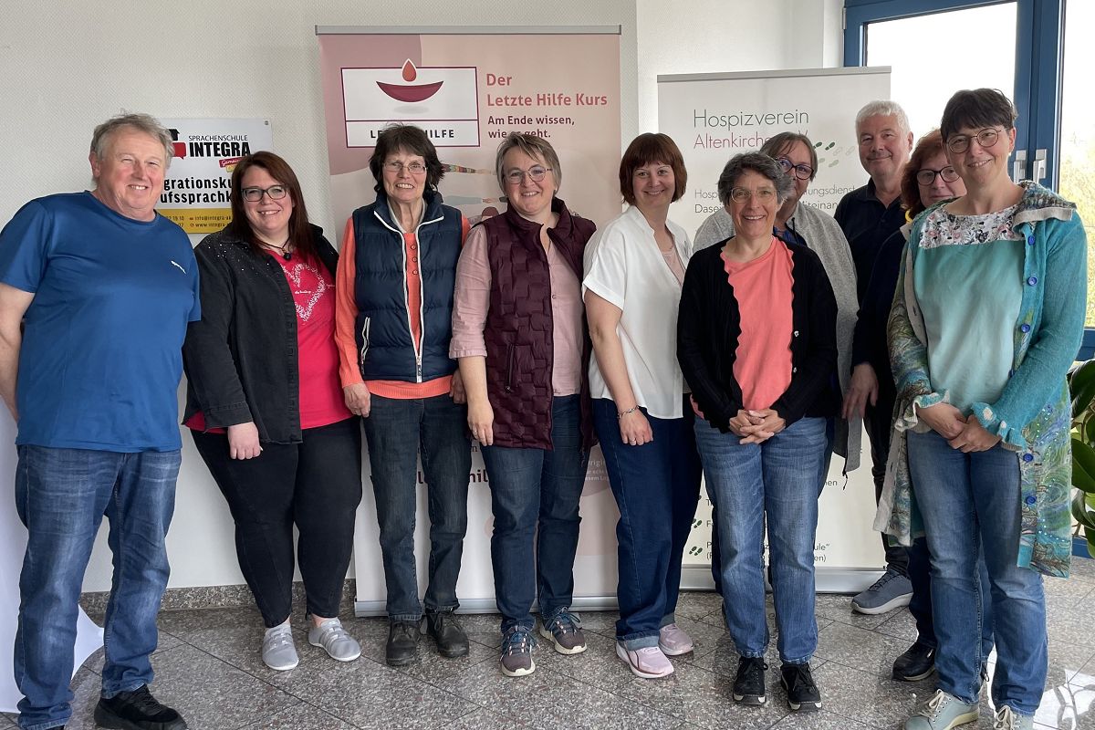 Letzte-Hilfe-Kurs st�rkt ASB-Hundestaffel beim Hospizverein Altenkirchen