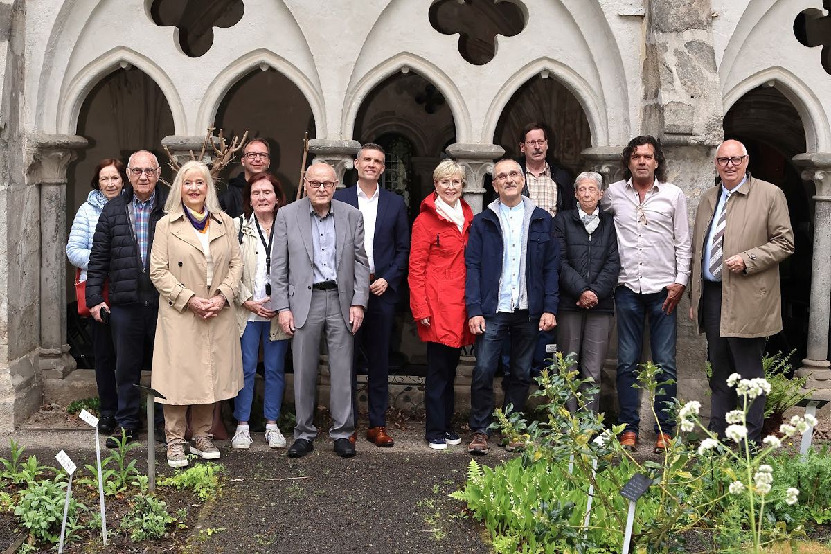Teilnehmer der F�hrung durch die Abtei Rommersdorf (Foto: Initiative Region Koblenz-Mittelrhein e.V.)