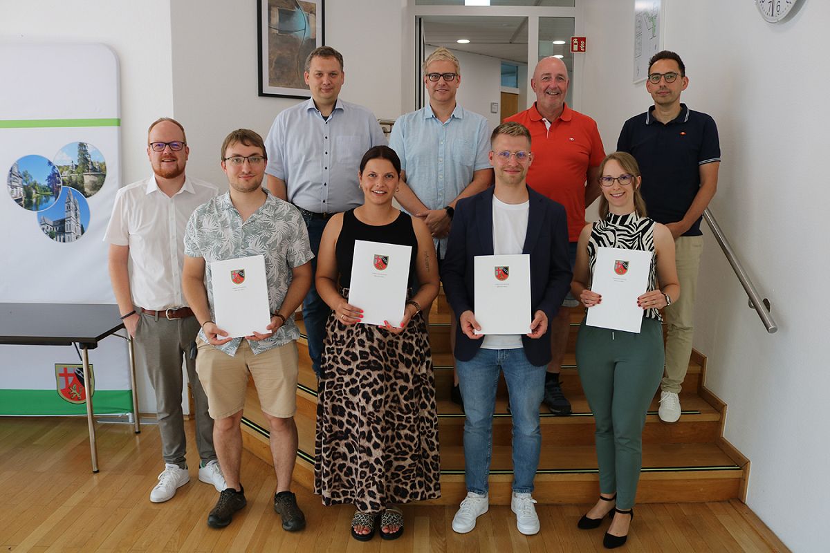 VG Kirchen ernennt und befördert mehrere Mitarbeiter