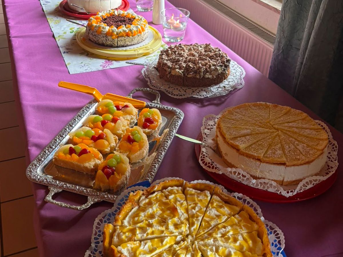 Kuchenbuffet. (Foto: Katja Vogel)