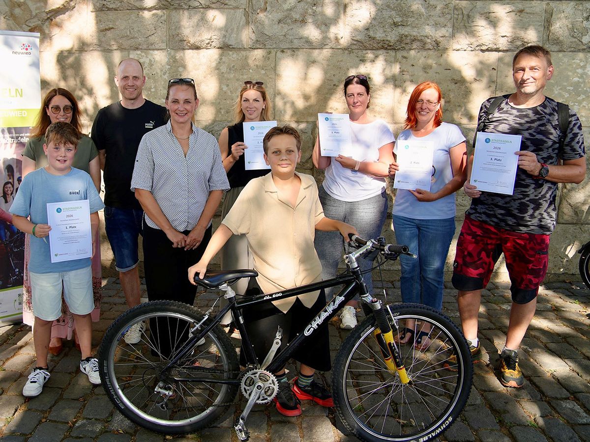 15 Schulen und Bildungseinrichtungen im Landkreis Neuwied radelten fast einmal um die Welt und vermieden dabei rund f�nf Tonnen CO₂. (Foto: Melanie Lange | Stadtverwaltung Neuwied)