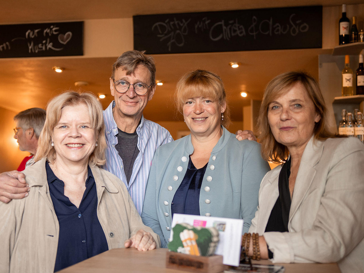 von links: Isabella Archan, Claus Janzen, Stefanie Schneider, Claudia Matschulla (Foto: Anna Puderbach Fotografie)