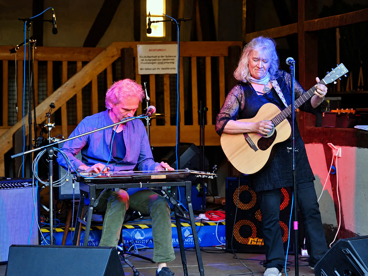 Steel:Velvet entfesselt Blues und Folk im Musikcasino Gambrinus