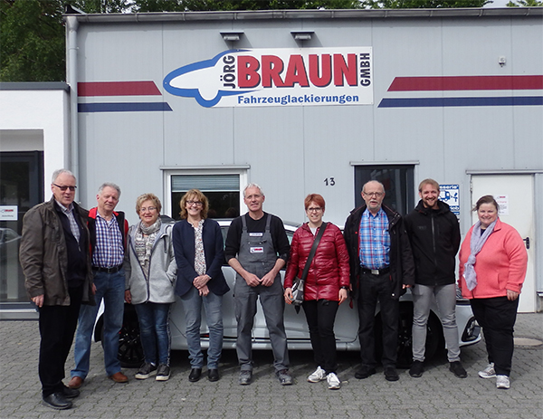 Die CDU Gebhardshain-Steinebach besucht die Autolackierung Braun in Gebhardshain. Foto: PR 