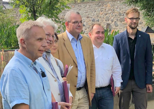 Bundestagsabgeordneter und CDU-Kreisvorsitzender Dr. Andreas Nick (4. Von links) und  Bürgermeister und CDU-Ortsverbandschef Ulrich Richter-Hopprich (rechts) mit den Ehrengästen. (Foto: CDU Montabaur) 