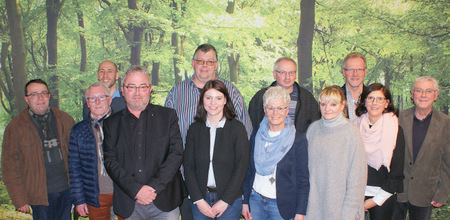 Der neue Vorstand der CDU im Wisserland (von links): Claus Behner, Herman-Josef Selbach, Rico Harzer, der neue Vorsitzende Thomas Weber, Oliver Becher, Sarah Bonn, Juliane Becher, Johannes Reifenrath, Petra Schmidt-Kipping, Albert Rdder, Martina Stangier und Wolfgang Klein. (Foto: CDU) 
