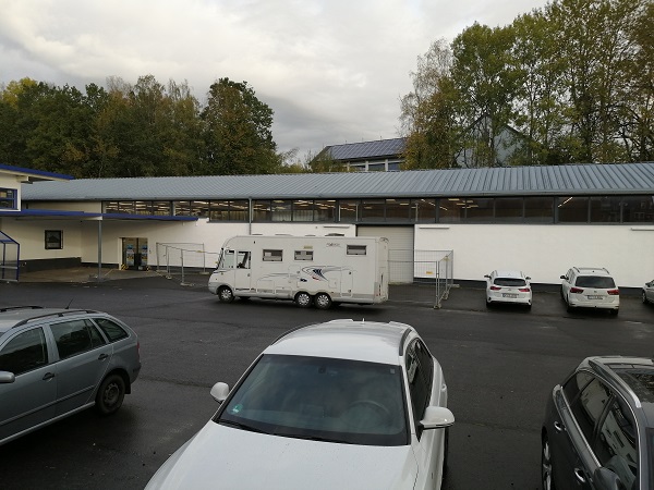 In dieser Halle wird am 11. November die Altenkirchener Filiale von Centershop erffnet. (Foto: hak)