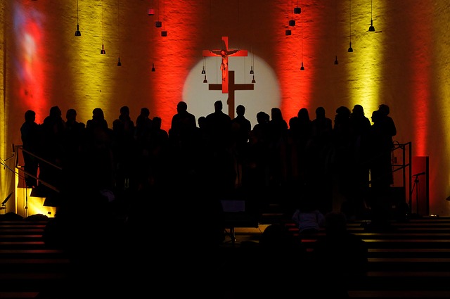 Der Waldbreitbacher Kirchenchor sucht Mitsnger fr Gospels und moderne Kirchenlieder. (Symbolbild)