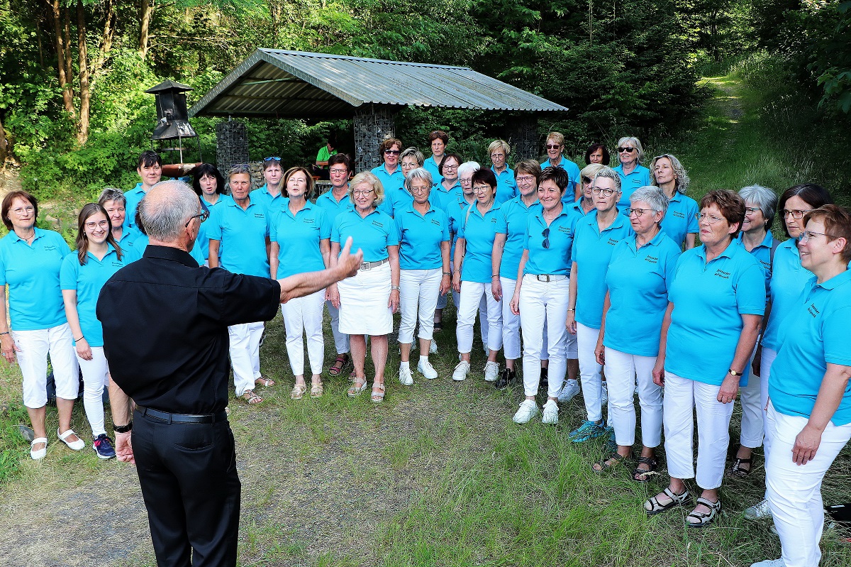Beim Ansingen im Stffelpark am 17. Juni. (Foto: privat)