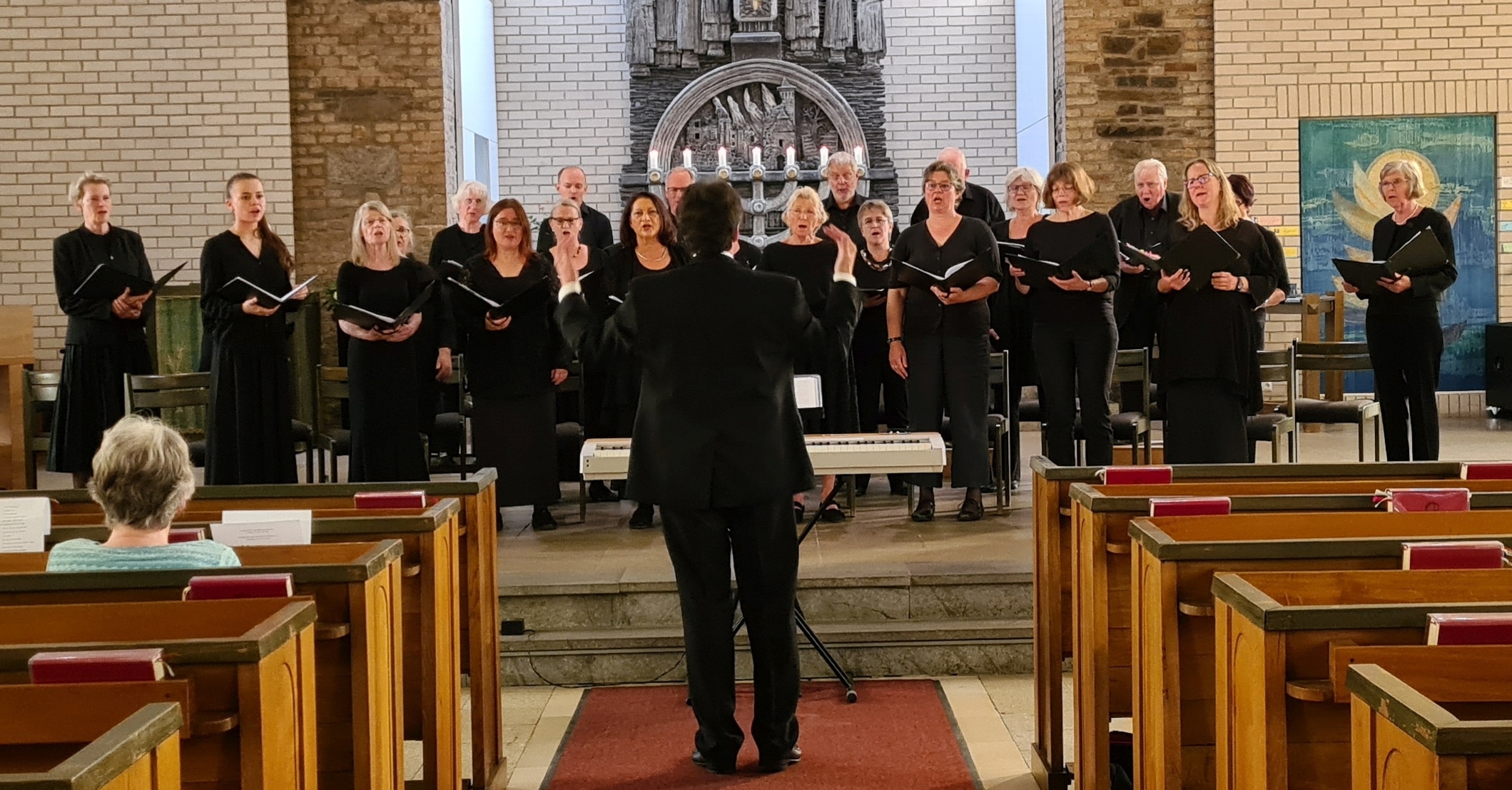 Der Chor der Christuskirche Mnchen gastierte in Altenkirchen (Foto) sowie in Daaden. (Foto: privat)