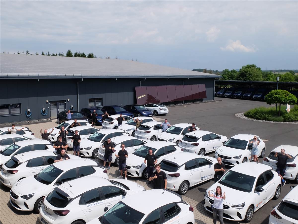 35 neue Elektro-Corsa für das „Team Conze“ in Roth