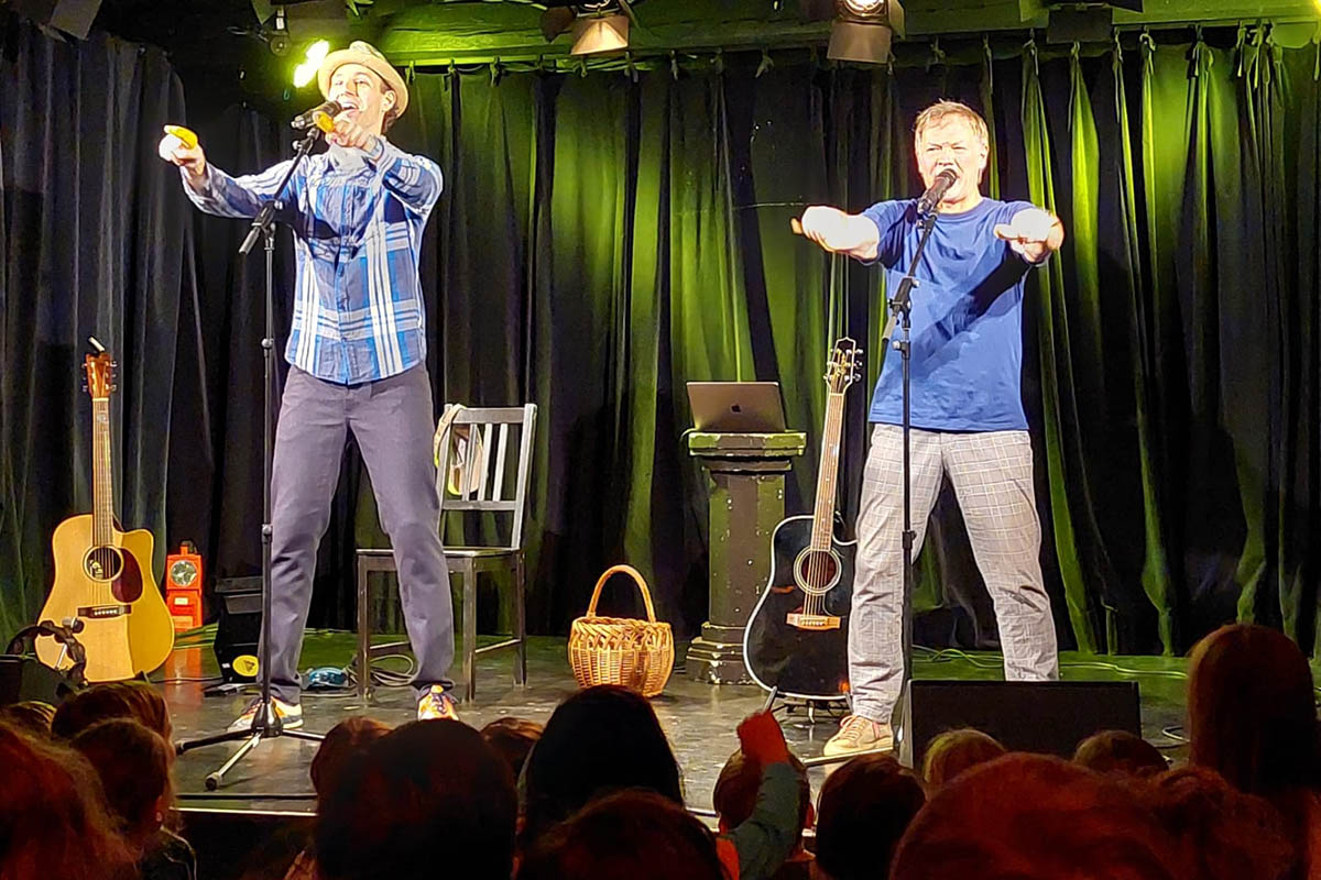 Geraldino und Daniel Dorfkind geben Kinderkonzert in Melsbach