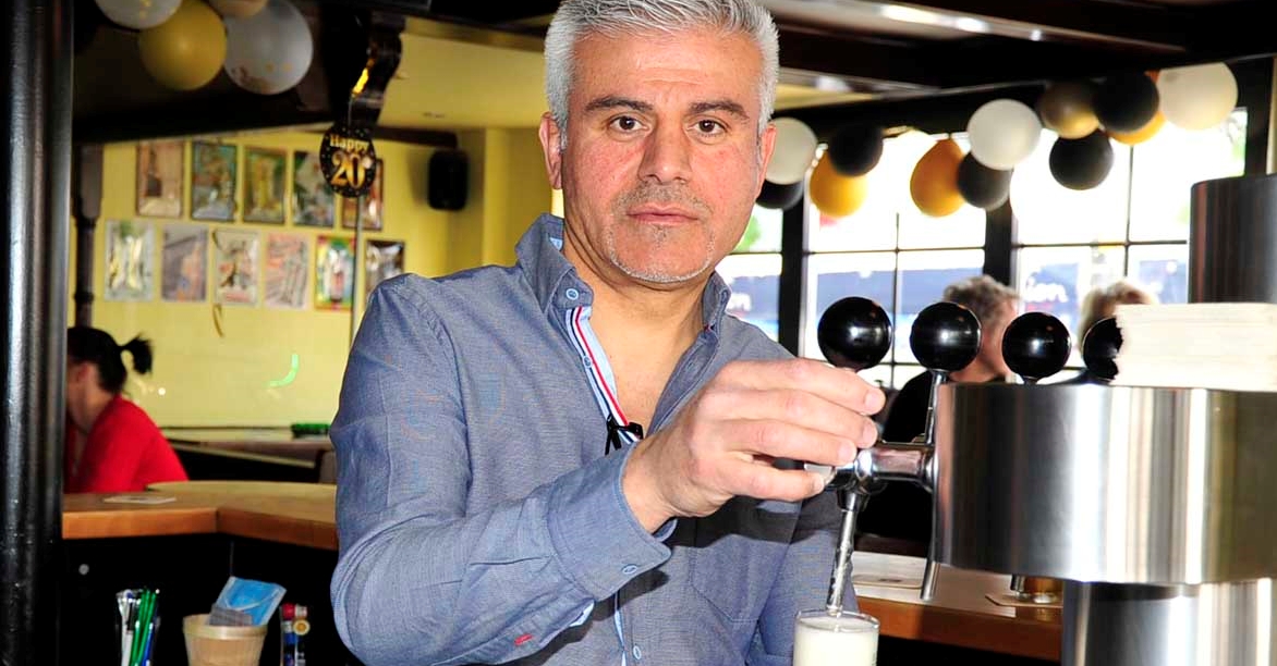 Seit 20 Jahren verwhnt Davut Kilic seine Gste mit frisch gezapften Bier. (Fotos: kk)